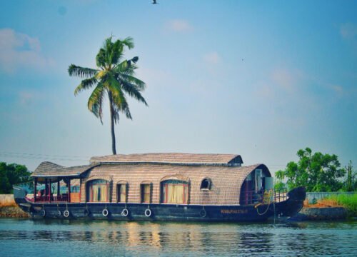 Munnar Alleppey Tour: 4 Days 3 Nights